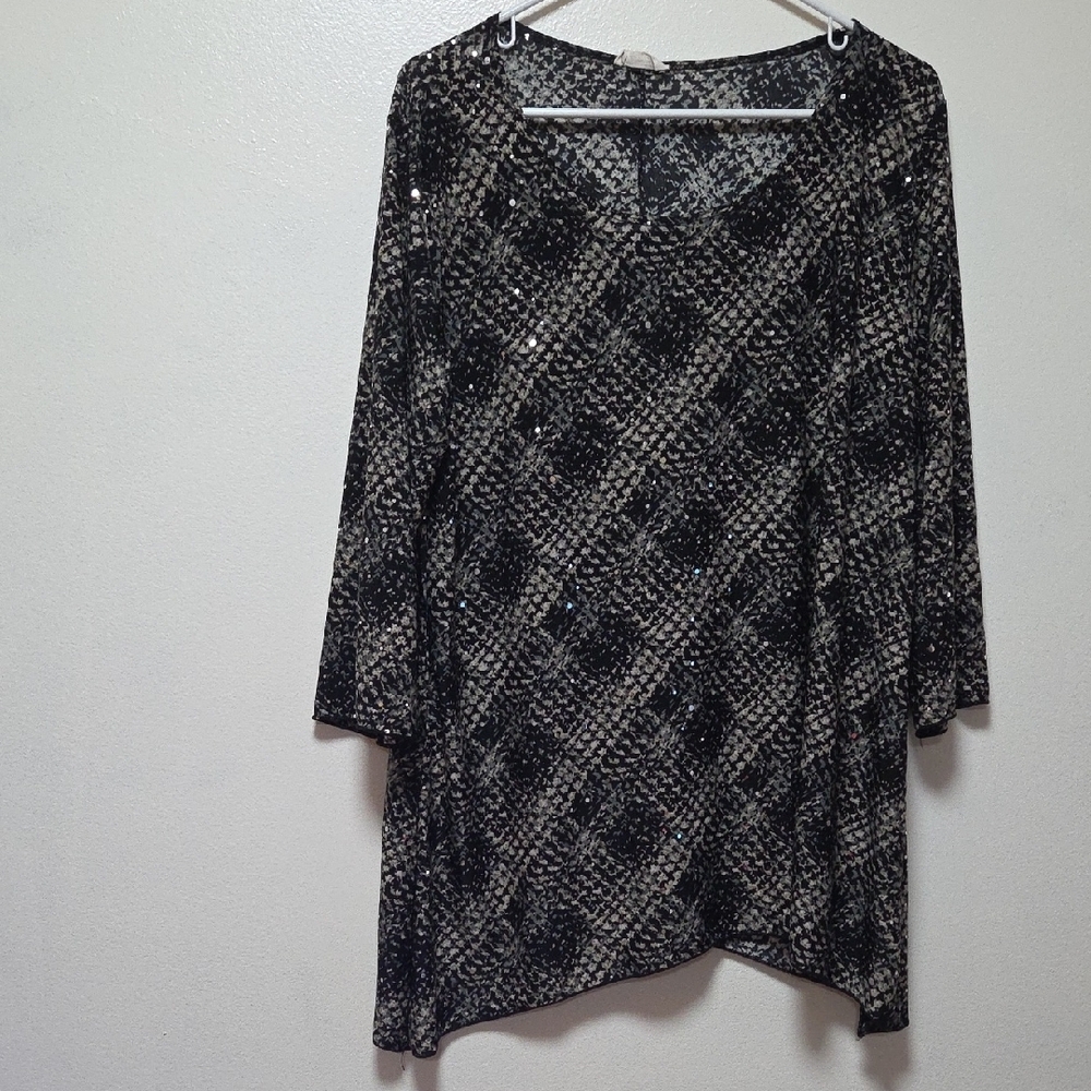 Elegant Black and Gray Women's Blouse